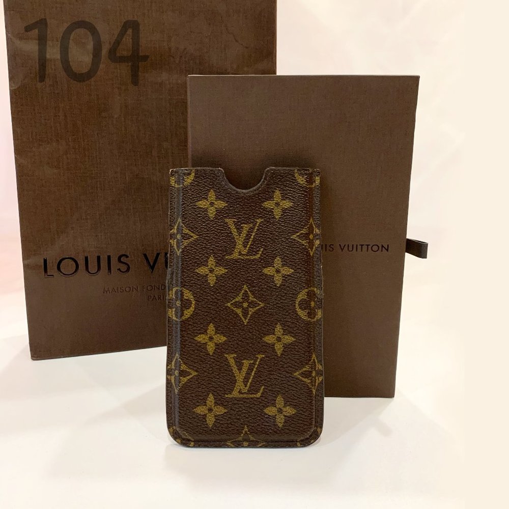 COPY - Louis Vuitton Monogram Max iPhone Case